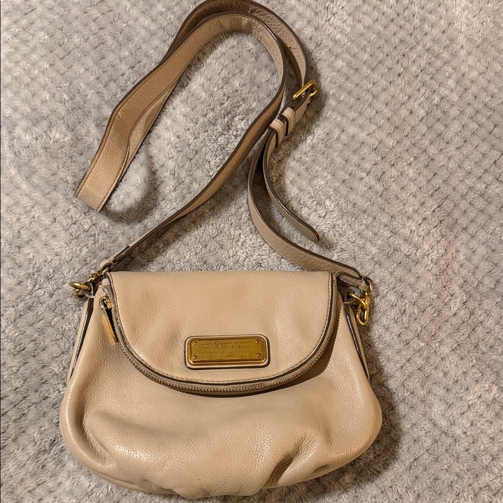 Marc Jacobs Cream Leather Crossbody Bag